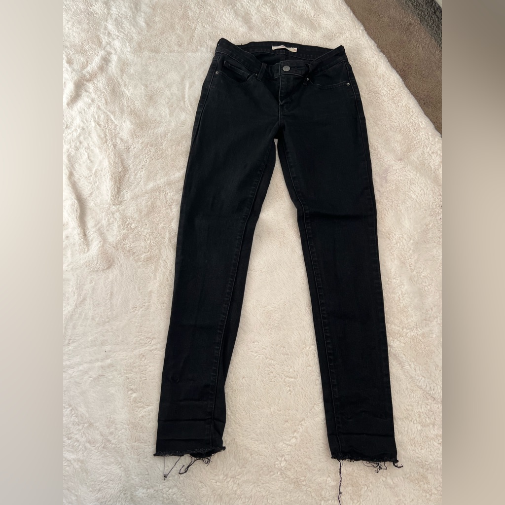 711 Skinny Jeans
